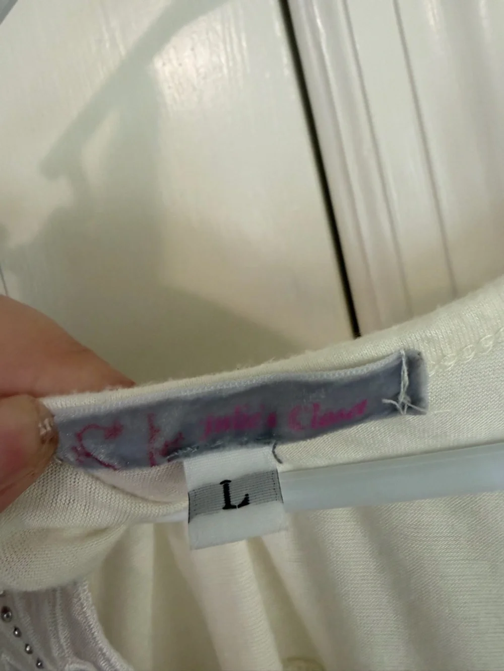 julie's closet White Lace Yoke Sleeveless Tank - Picture 4 of 4